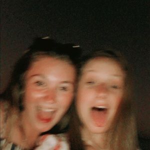 Meet your Posher, Amelia